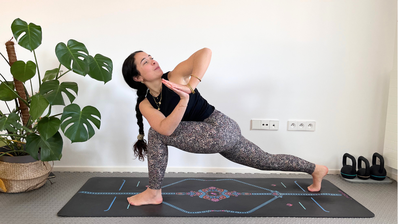 yoga vinyasa flow dynamique